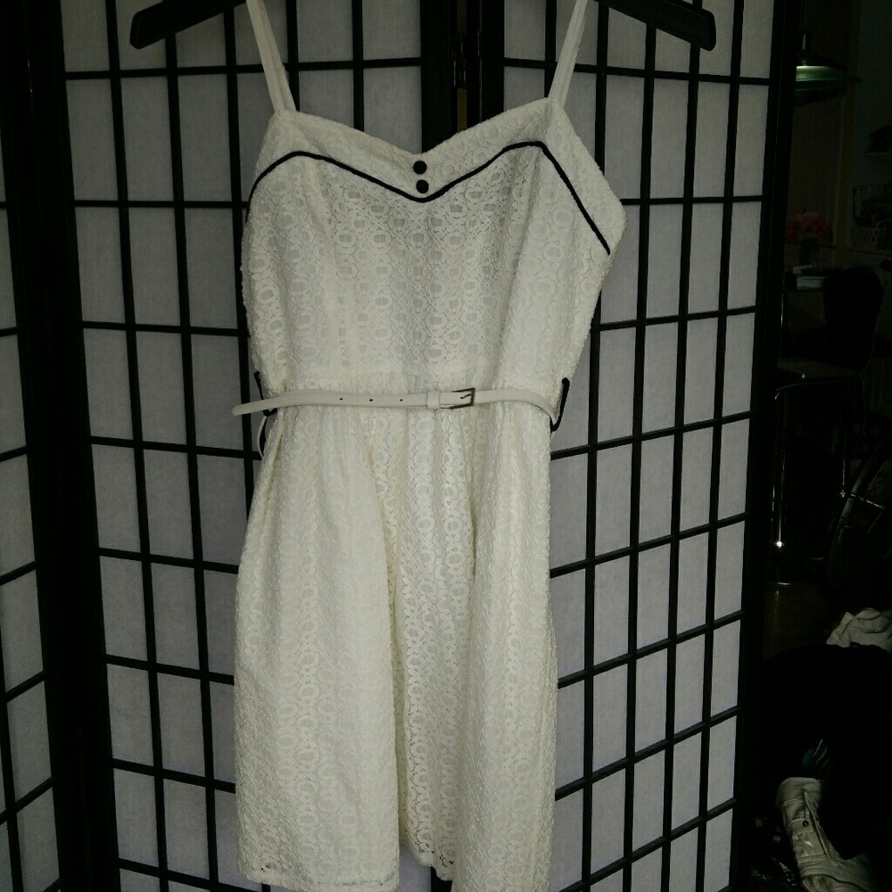 F21 White Crochet Dress with Skinny Belt